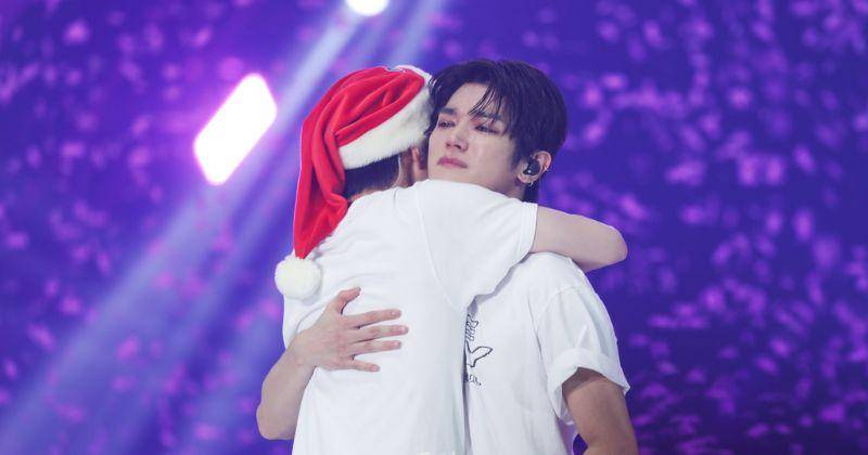 Taeyong NCT Nangis saat Konser, Diduga karena Diacuhkan Fans Korea